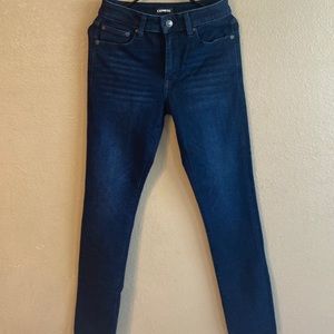 Express Slim Dark Jeans Size 28x32 New with No Tags